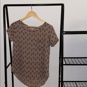 Perfect little top for lounging and work